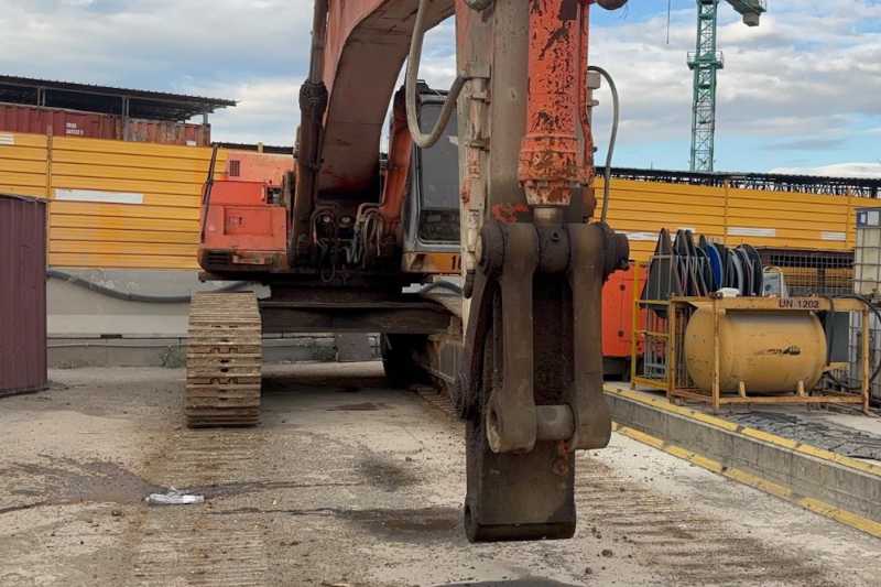 OmecoHub - Immagine FIAT HITACHI FH450LCH.3